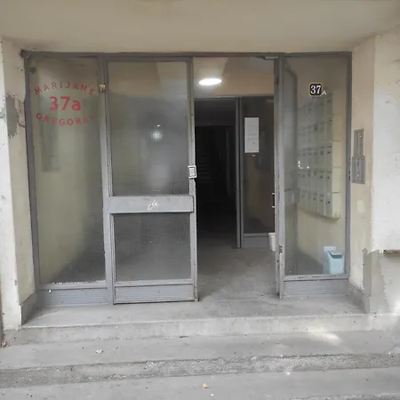 Daire Nicolas Belgrad